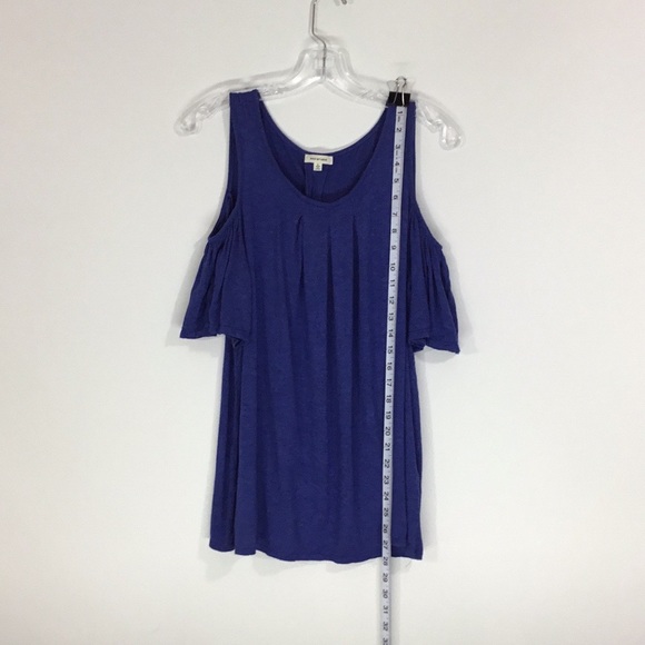 2/$25! GUC Max Studio Women's Large Super Stretchy Dark Blue Open Shoulder Top - Picture 4 of 7